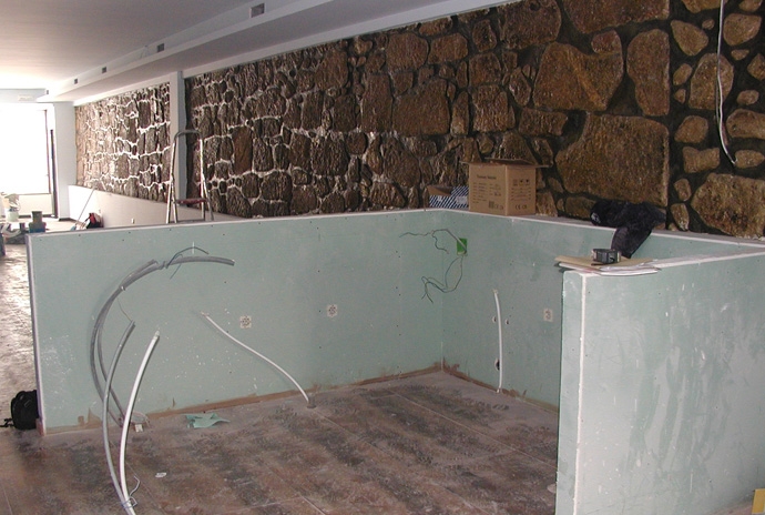 Estabelecimento de restauração e bebidas em espaço de edifício situado em zona histórica